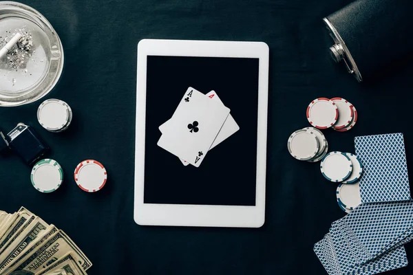 Live dealer roulette and blackjack tables in HD studio